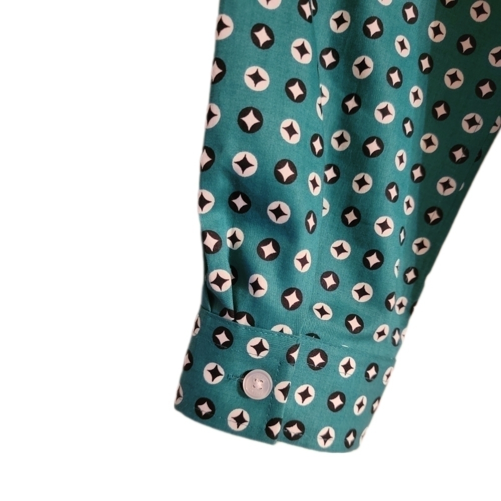 3/$15 Non-Iron PETITE RETRO PRINT BUTTON DOWN DRESS SHIRT - Picture 7 of 7